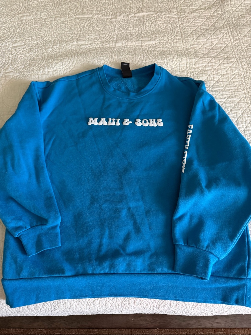 Women’s Maui & sons Crewneck Sweatshirt